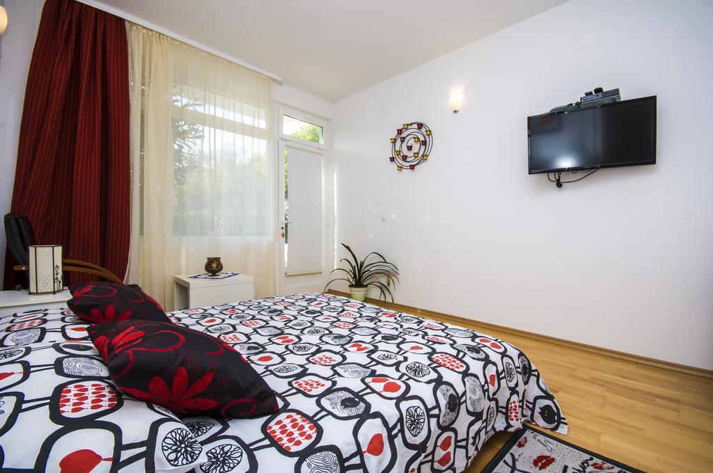 Apartments Daria Ровинь Экстерьер фото